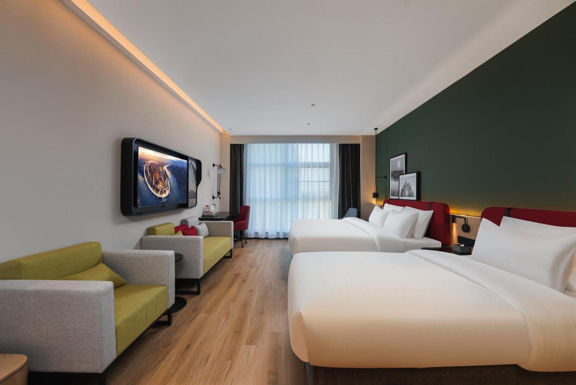 Hotel Campanile Hongqiao Airport National Convention And Exhibition Center